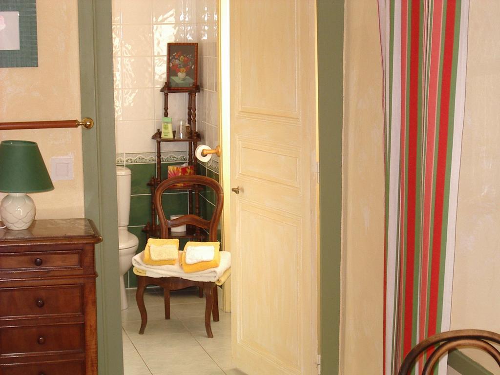 Maison D'Hotes De La Verriere Les Ardillats Pokoj fotografie